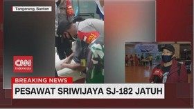 VIDEO: Keluarga Penumpang Sriwijaya SJ-182 Menanti Kabar