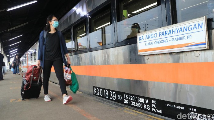Ilustrasi kereta api Bandung.