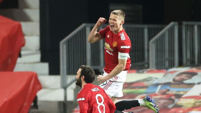 MU Unggul 1-0 atas Watford di Babak Pertama Manchester United unggul 1-0 atas Watford di babak pertama pada babak ketiga Piala FA di Stadion Old Trafford, Minggu (10/1) dini hari WIB.