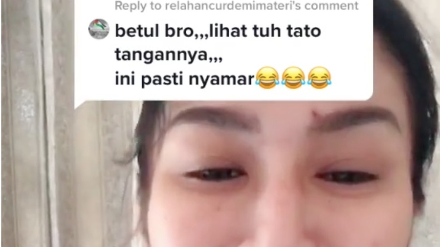 Cewek bertato menjadi mualaf
