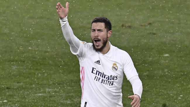 Gelandang Belgia, Eden Hazard, kembali mengalami cedera dan diperkirakan bakal absen hingga sebulan lebih membela Real Madrid.