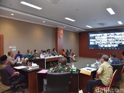 Tahap Awal Vaksinasi COVID-19 di Lamongan Sasar 6.040 Nakes