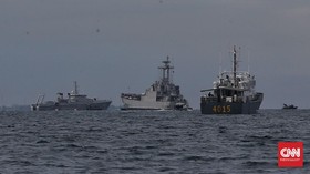 Hari Keempat, Basarnas Kerahkan 4 Kapal Cari Black Box SJ 182