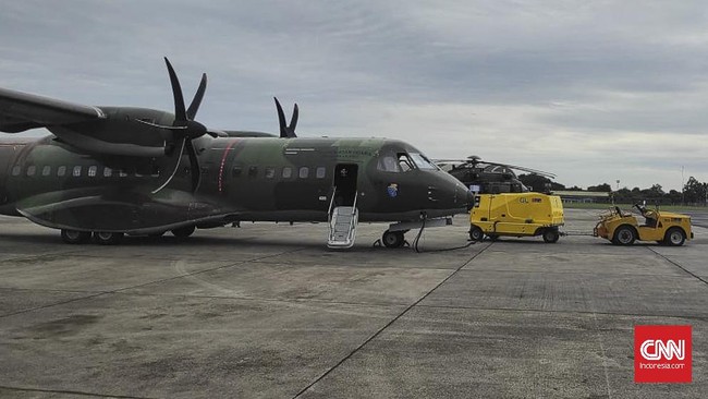 TNI AU mulai mengerahkan pesawat-pesawat untuk membantu pencarian udara pesawat Sriwijaya Air SJ 182 yang jatuh di perairan Kepulauan Seribu.