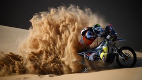 SMASHOT: Deru Debu di Arena Pertarungan