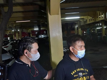 5 Anggota Keluarga Termasuk Adik Sedang Hamil Jadi Korban SJ182, Irfansyah Nangis