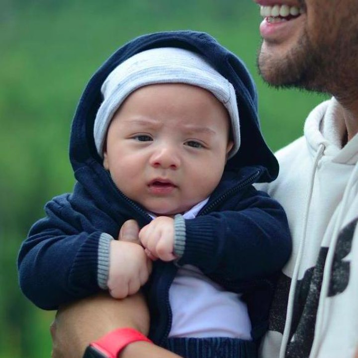 <p>Nama Air Rumi Akbar 1453 memiliki makna yang mendalam. Inspirasi nama anak Irish Bella dan Ammar Zoni berasal dari Muhammad Sultan Al Fatih, pahlawan dari Turki. (Foto: Instagram @airrumiakbar1453)</p>