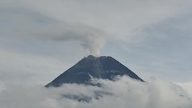 Gunung Merapi Luncurkan Guguran Lava Sejauh 1.200 Meter