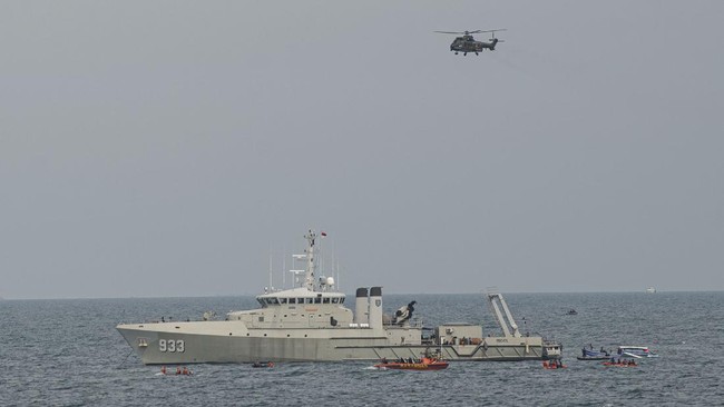 Pencarian black box CVR Sriwijaya Air SJ 182 mengandalkan tiga kapal pendeteksi bawah air, yakni KRI Rigel, Kapal Baruna Jaya IV, Kapal Ara.
