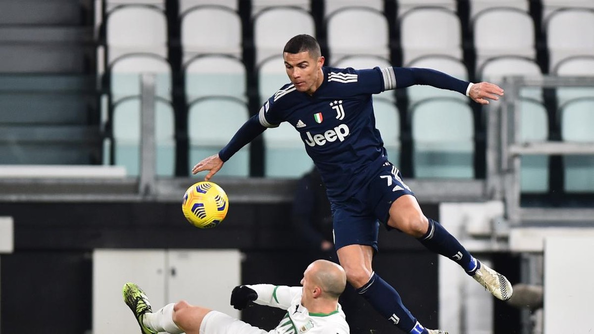FOTO: Juventus Menang, Ronaldo Jadi Monster Gol