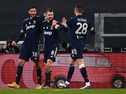 Juventus Hancurkan 10 Pemain Sassuolo