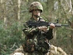 Ratu Kecantikan Ini Disebut Marinir Barbie, Tak Disangka Pernah Tugas di Irak