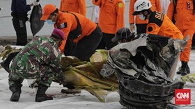Hari Ke-4 Pencarian, 139 Kantong Jenazah dan Black Box SJ 182