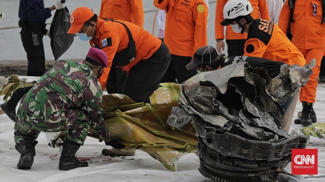 Tim KNKT berharap black box Sriwijaya Air SJ 182 bisa ditemukan hari ini lantaran benda ini vital untuk mengetahui penyebab jatuhnya pesawat.