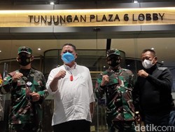 Hari Pertama PPKM di Surabaya, Plt Wali Kota Sebut Mal Tertib