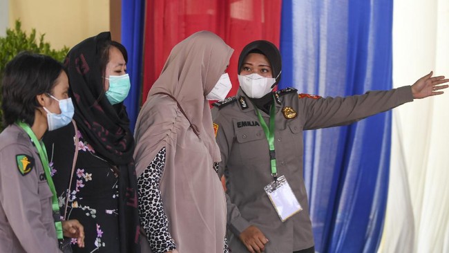 Kantong jenazah dan sampel DNA keluarga korban Sriwijaya Air SJ 182 jumlahnya bertambah serta terus dihimpun tim DVI Mabes Polri demi kepentingan identifikasi.