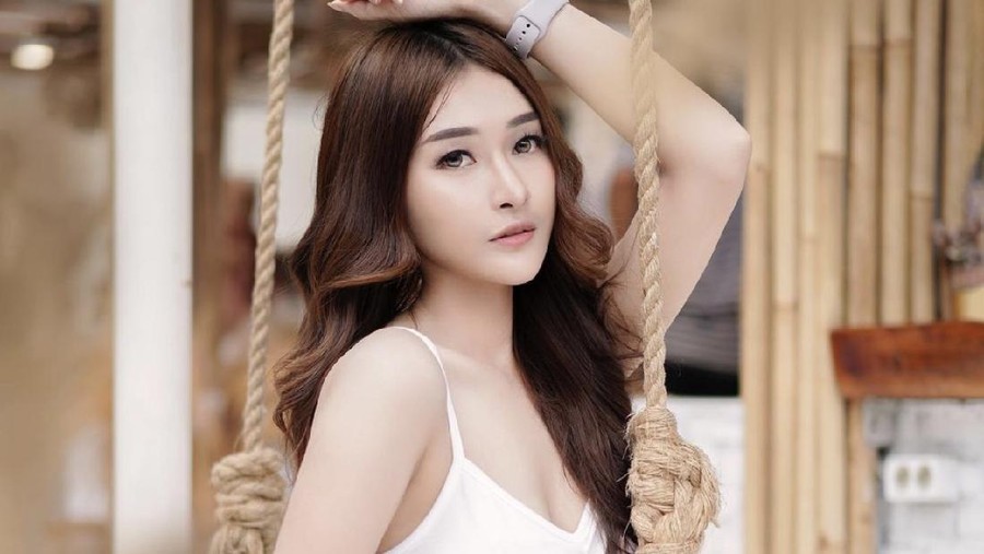 Riona Celine