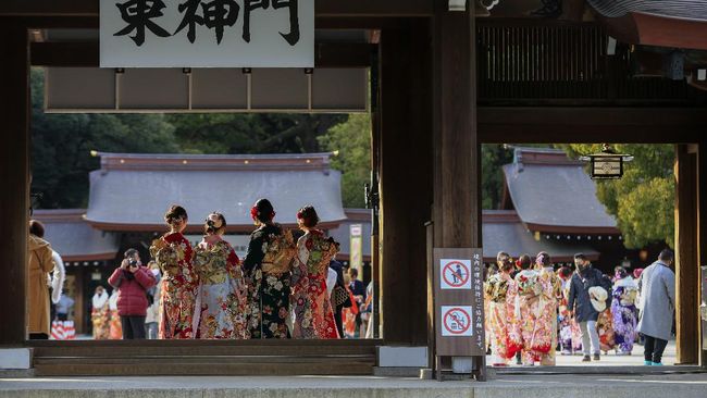 Aneh tapi Unik! Ilustrasi Pariwisata 'Tangan Kosong' di Kyoto Meraih Cinta Netizen