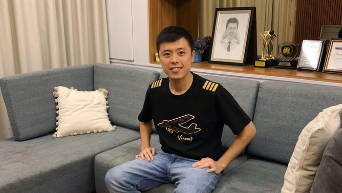 Vincent Raditya Kompak Makan Bareng Keluarga, Intip Momennya