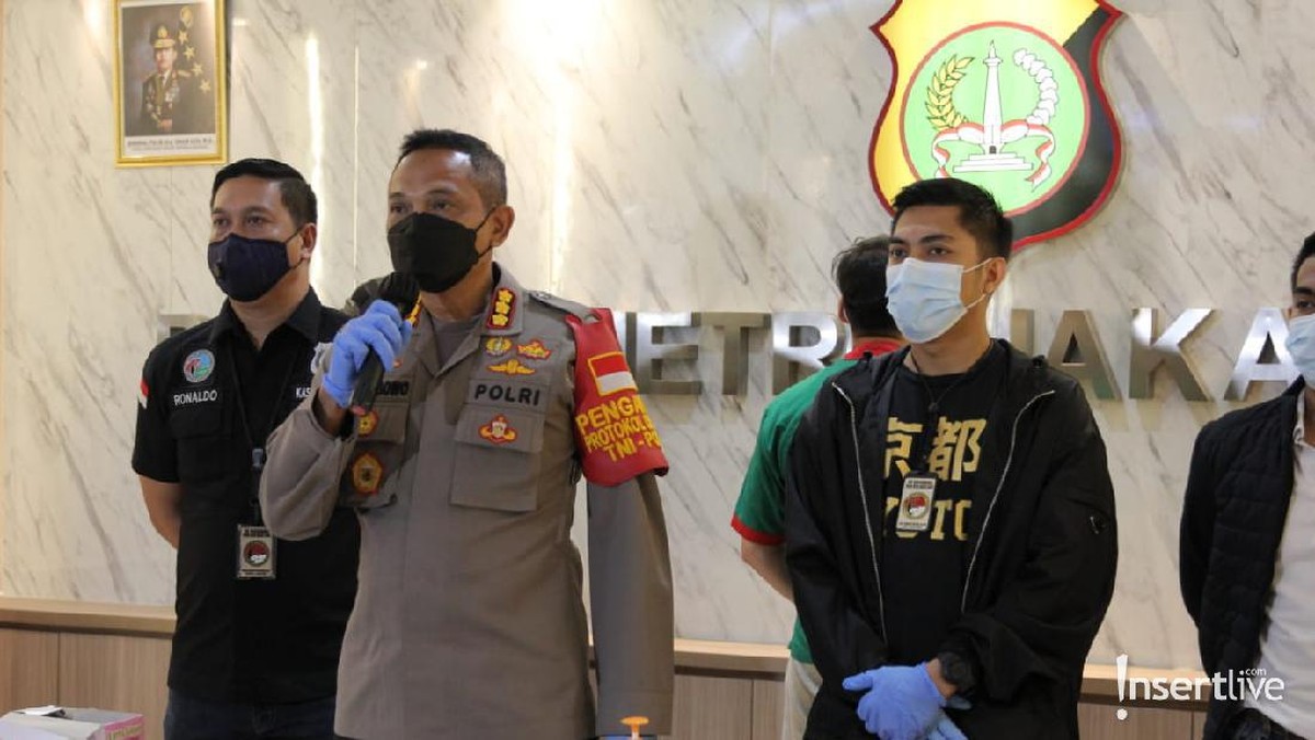 APH&comma; suami Nindy Ayunda