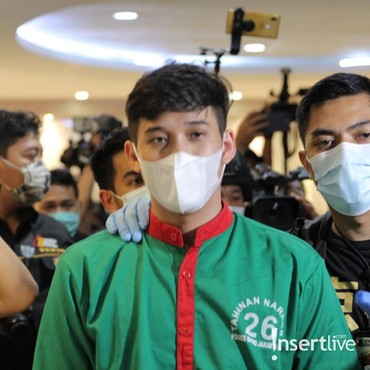 Tak Hanya Narkoba, Suami Nindy Juga Diperiksa soal Kepemilikan Senjata Api