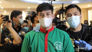 img-title Tak Hanya Narkoba, Suami Nindy Juga Diperiksa soal Kepemilikan Senjata Api