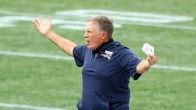 Legenda Superbowl Tolak Penghargaan dari Trump