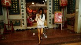FOTO: Kuil Imigran China Terancam Perubahan Wajah Bangkok Keberadaan Kuli Chao Mae Thap Thim di kota tua Bangkok, Thailand terancam digusur di tengah pesatnya perubahan zaman.