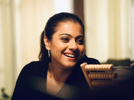 Demam Drakor Jangkiti Bollywood, Kajol Suka Nonton Crash Landing on You