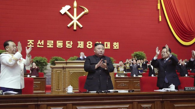 Pemerintahan Korut Terburuk Sedunia 16 Tahun Berturut-turut Korea Utara menempati posisi terbawah dalam indeks demokrasi di dunia selama 16 tahun berturut-turut.
