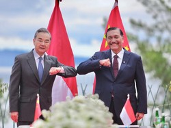 Luhut Bertemu Kawan Lama Lama dari China, Bahas Kereta Cepat-Giant Sea Wall