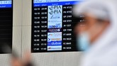 FOTO: Penerbangan Tanda Perdamaian Qatar- Arab Saudi Qatar dan Arab Saudi kembali membuka perbatasan darat, laut dan udara setelah bertikai selama 3,5 tahun.