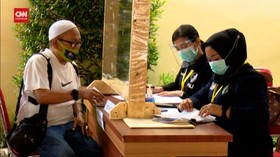 VIDEO: Suami Ke RS polri Jemput Jenazah Istri Korban SJ-182