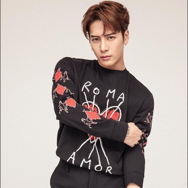 Lirik Lagu Alone - Jackson Wang