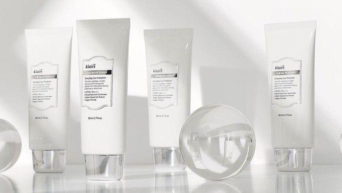 Dear Klairs Soft Airy UV Essence, Sunscreen Vegan yang Nyaman dan Ringan di Kulit
