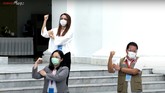 FOTO : Suntik Perdana Vaksin Covid-19 di Indonesia Pemerintah Indonesia memulai rangkaian vaksinasi covid-19 sebagai ikhtiar bangsa untuk keluar dari krisis pandemi covid-19.