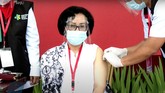 FOTO : Suntik Perdana Vaksin Covid-19 di Indonesia Pemerintah Indonesia memulai rangkaian vaksinasi covid-19 sebagai ikhtiar bangsa untuk keluar dari krisis pandemi covid-19.