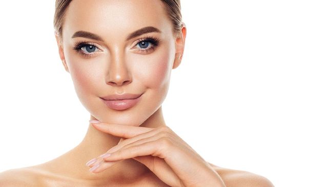 Bukan hanya produk skincare, beberapa hal penting lain menjadi dasar-dasar yang harus dipenuhi agar kesehatan kulit terjaga dengan baik.