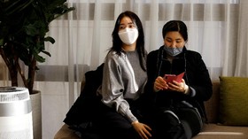 Warga Korsel Sudah Vaksin Boleh Lepas Masker di Luar Ruangan