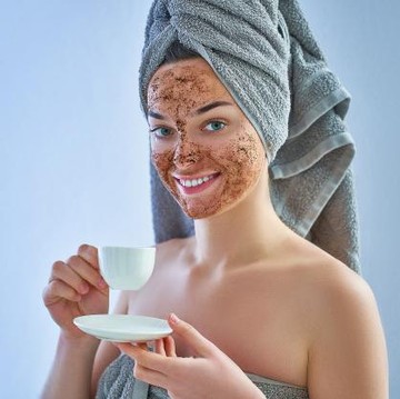 img-title 5 Manfaat Tak Terduga dari Masker Kopi, Bikin Kulit Glowing!