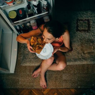Jangan Melulu Makan Mie Instan, Ini 5 Makanan Sehat Saat Lapar Tengah Malam