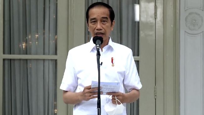 Presiden Joko Widodo menyampaikan duka yang mendalam atas korban yang meninggal dunia dalam peristiwa gempa bumi di Sulawesi Barat.