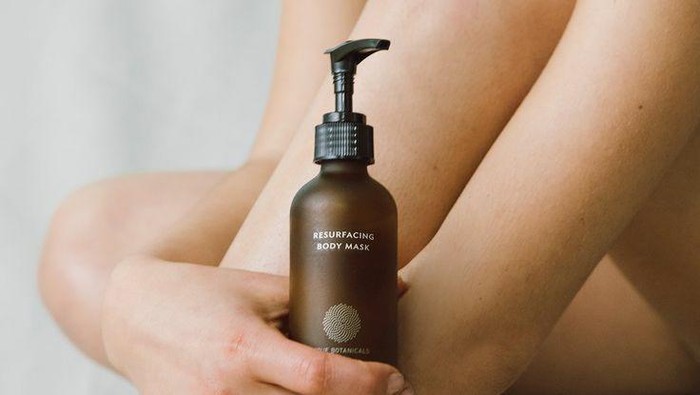 Rekomendasi Perfumed Body Lotion Beraroma Sandalwood yang Eksotis dan Buat Pria Jatuh Hati Rekomendasi Perfumed Body Lotion Beraroma Sandalwood yang Eksotis dan Buat Pria Jatuh Hati