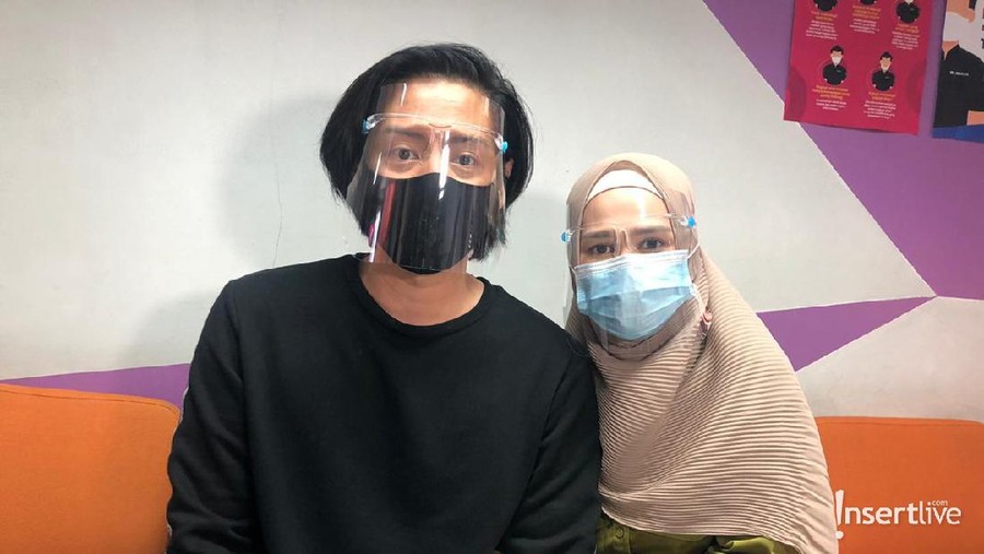 Roger Danuarta dan Cut Meyriska