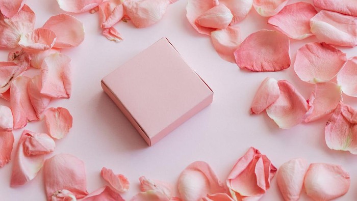 Biar Tetap Semangat, Ini 6 Produk Berbahan Mawar yang Bagus Untuk Tingkatkan Mood