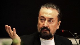 Kritikus Teori Evolusi Darwin asal Turki Harun Yahya Dibui 8.658 Tahun