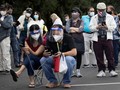 FOTO: Antre Vaksin di Disneyland