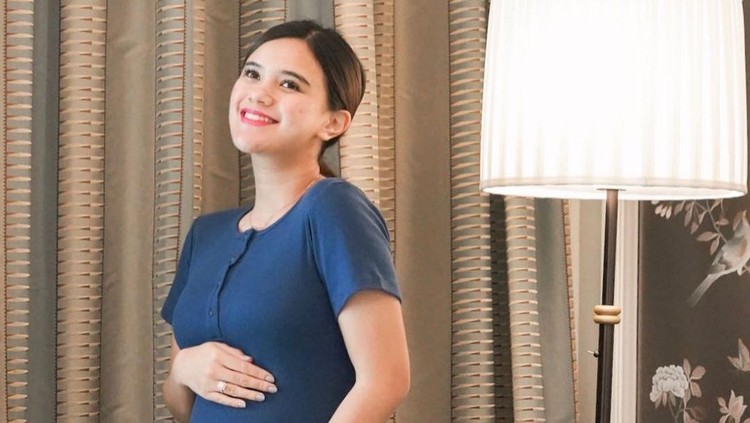 Kini perut Audi Marissa semakin terlihat membesar. Wanita 25 tahun ini juga terlihat sangat menikmati kehamilannya. (Foto: Instagram @audimarissa)