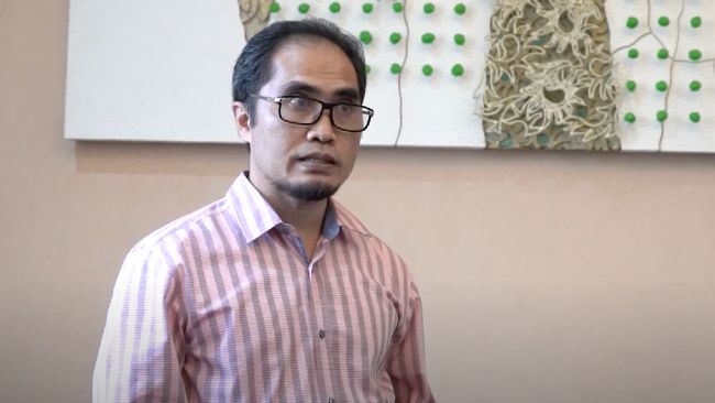 Cuma Bio Farma yang Bisa Produksi Vaksin Corona RI Dirut Bio Farma Honesti Basyir mengungkapkan hanya perusahaannya yang mengantongi izin produksi vaksin covid-19 dari BPOM untuk saat ini.