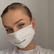 Makeup Hack Anti Nempel di Masker, Bikin Wajah Flawless Seharian!